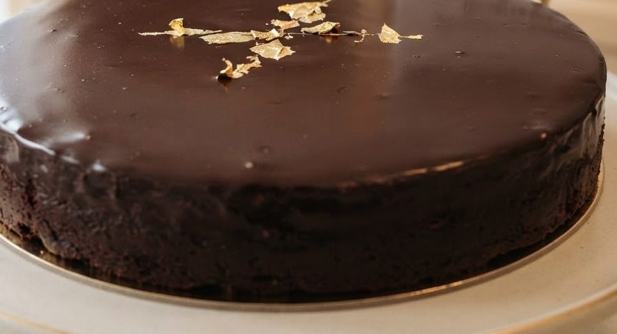 Belgian Chocolate Fudge Cake — alternate view